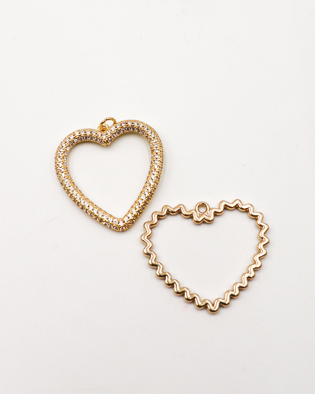 Dijes corazón corrugado