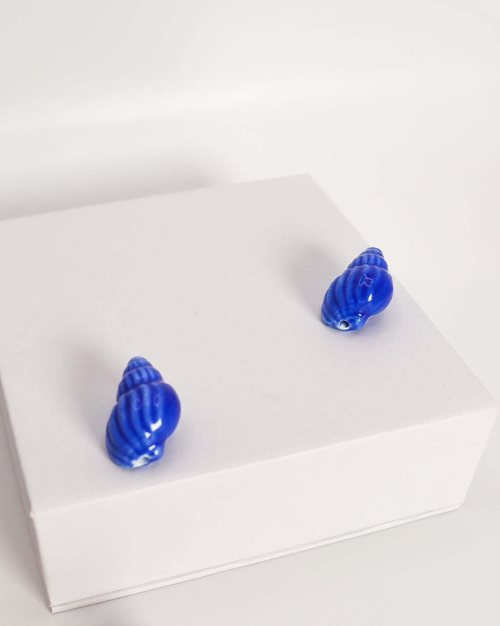 Dijes caracol cerámica
