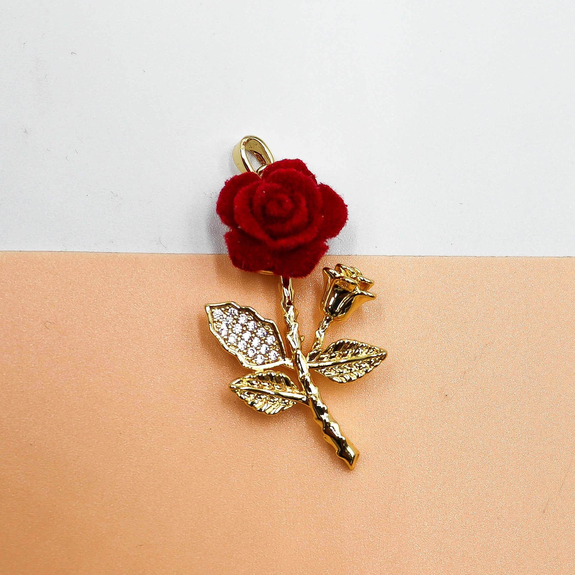 Dije Rosa terciopelo